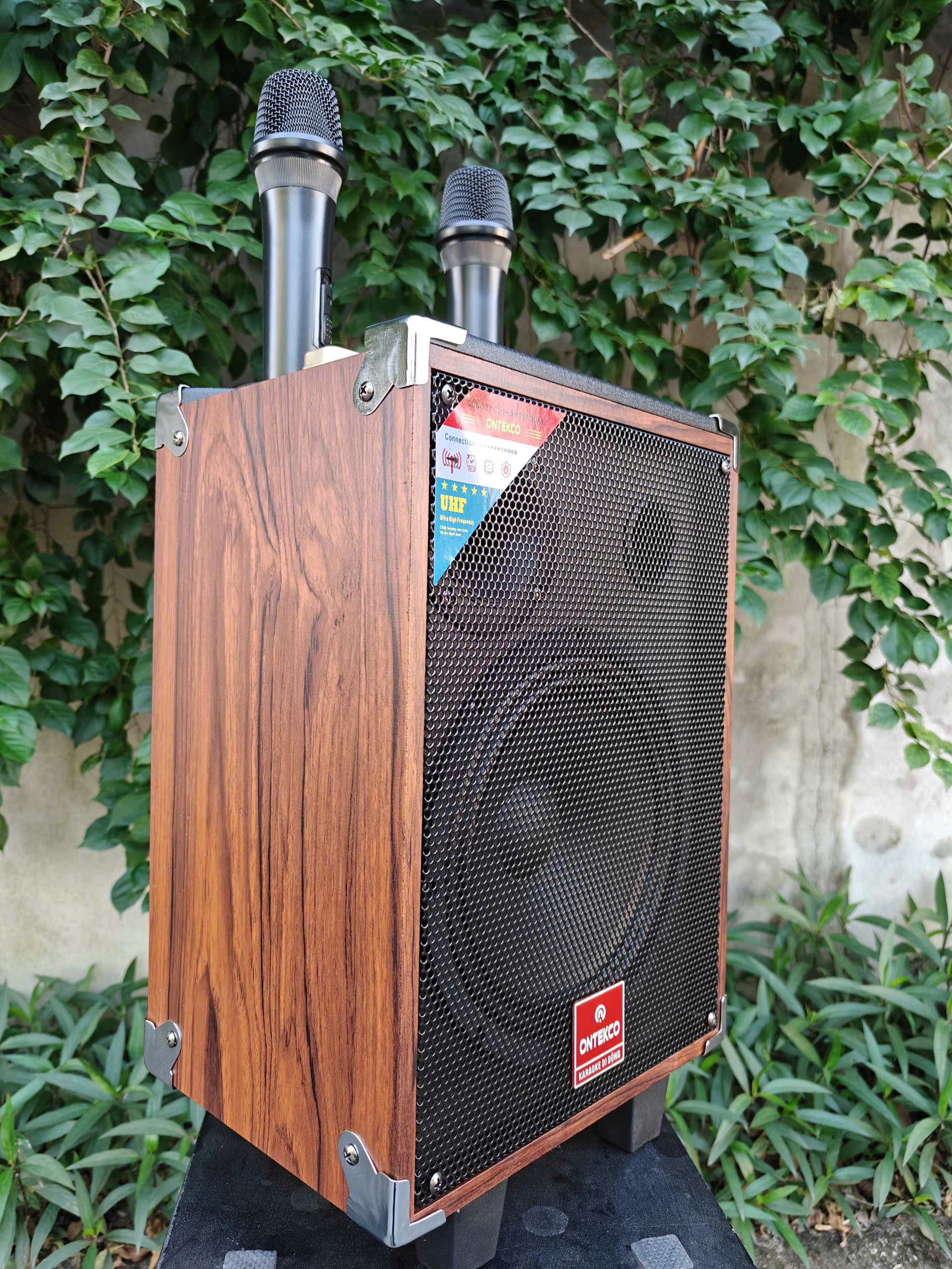 Loa xách tay karaoke Ontekco TK-V2 bass 20 kèm 2 micro không dây 8 z7263173824167 11095f9f6502b685ba86d06d5b7d44da